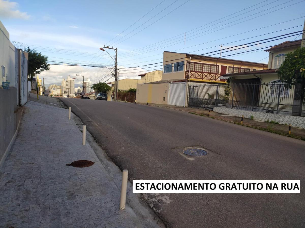 Loft Encantador A - 8 Km De Floripa サン・ジョゼ エクステリア 写真